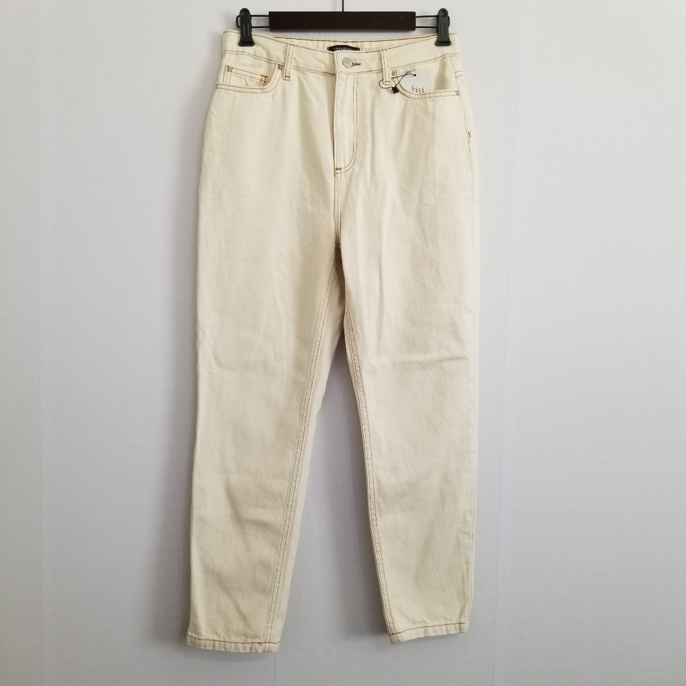 NWT Trendyol Ivory Taper Leg Jeans Size Medium